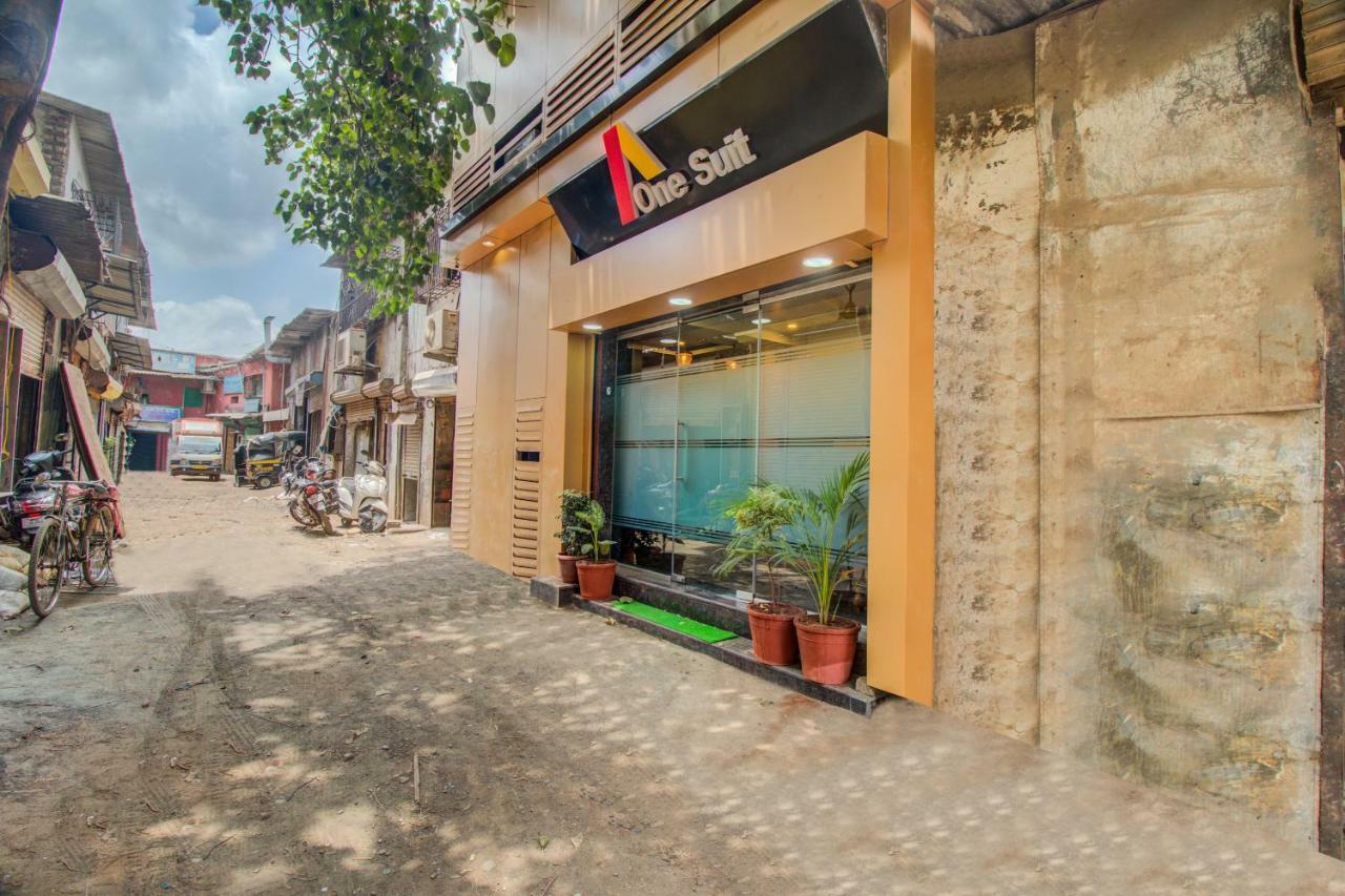 Oyo42009一号套房酒店 孟买 外观 照片